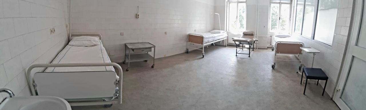 Franz Kafka Spital Hostel Brno Buitenkant foto