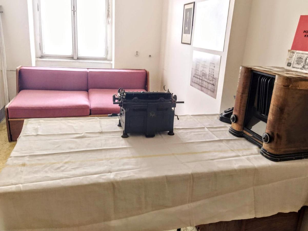 Franz Kafka Spital Hostel Brno Buitenkant foto