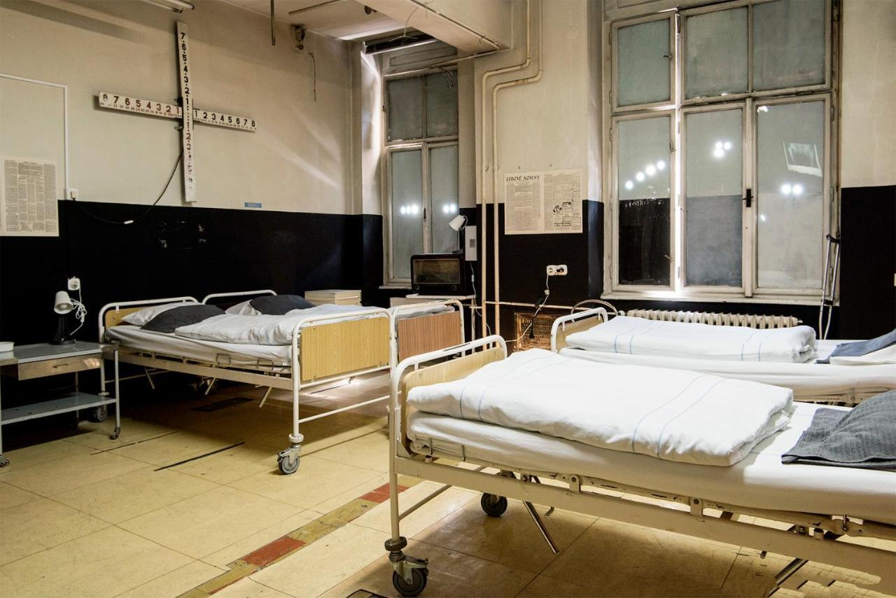 Franz Kafka Spital Hostel Brno Buitenkant foto