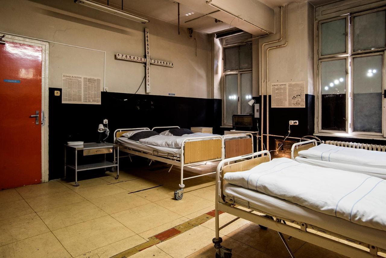 Franz Kafka Spital Hostel Brno Buitenkant foto