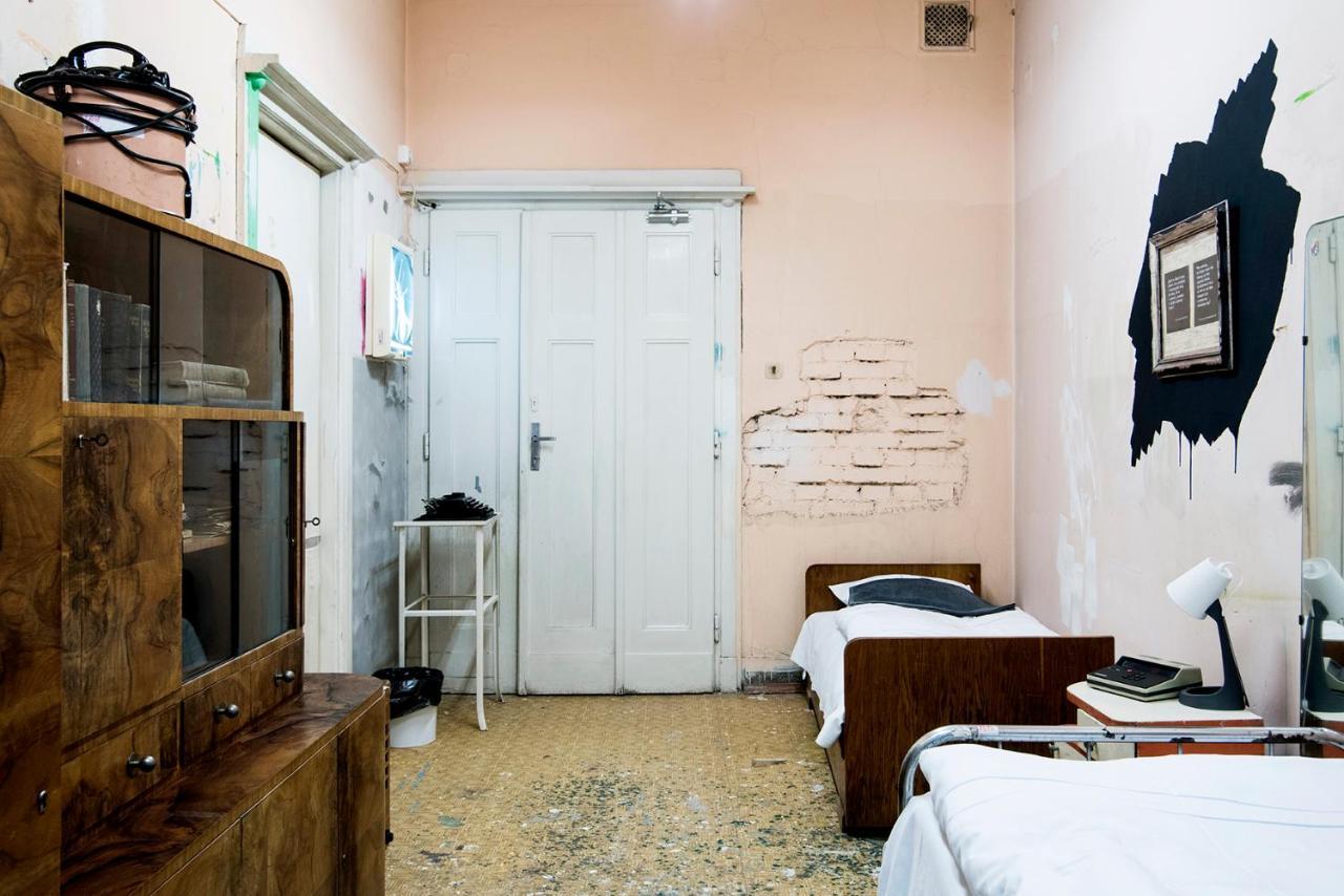 Franz Kafka Spital Hostel Brno Buitenkant foto
